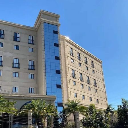 Class Hotel פיראסיסבה מראה חיצוני תמונה