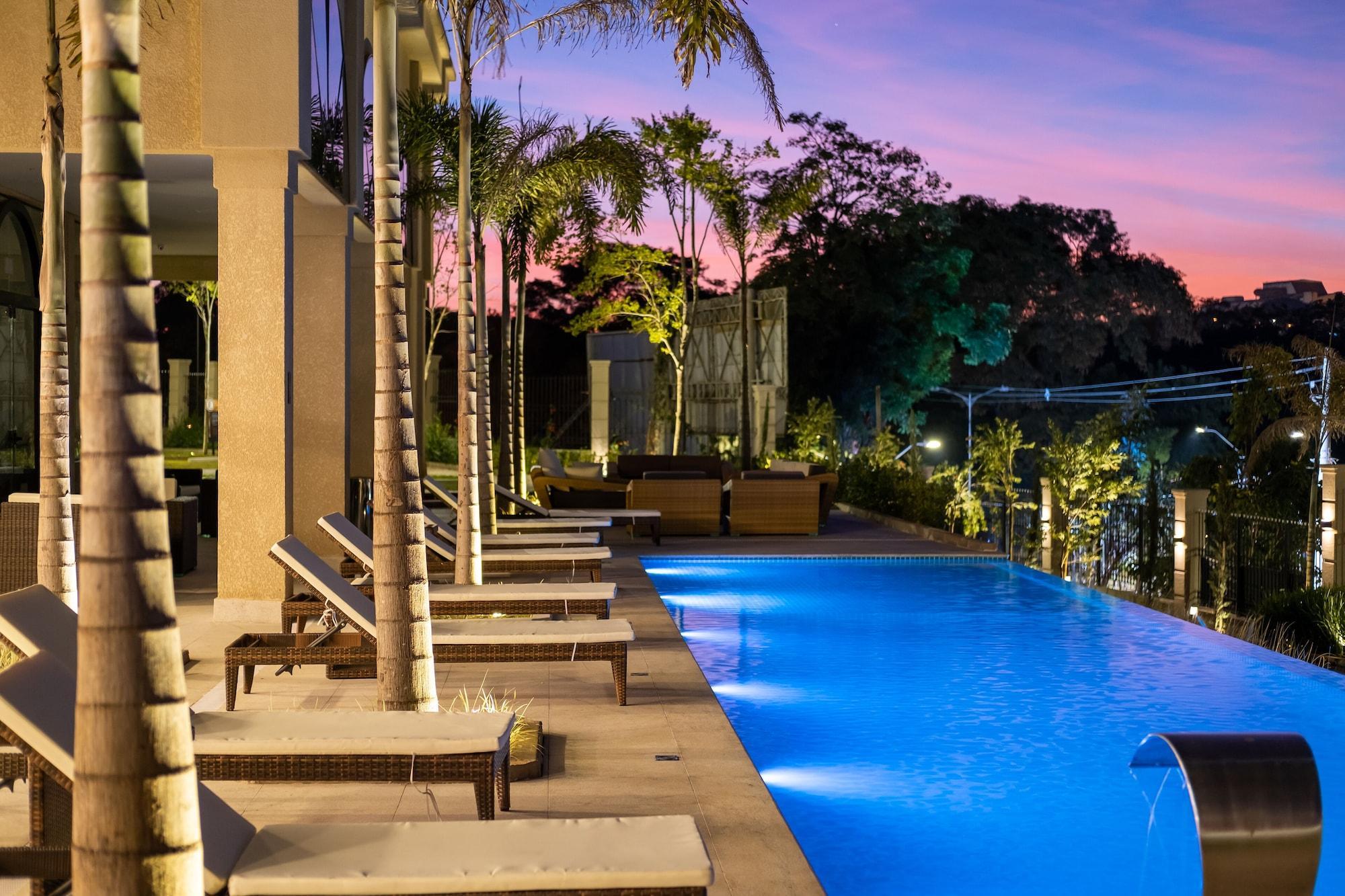 Class Hotel פיראסיסבה מראה חיצוני תמונה