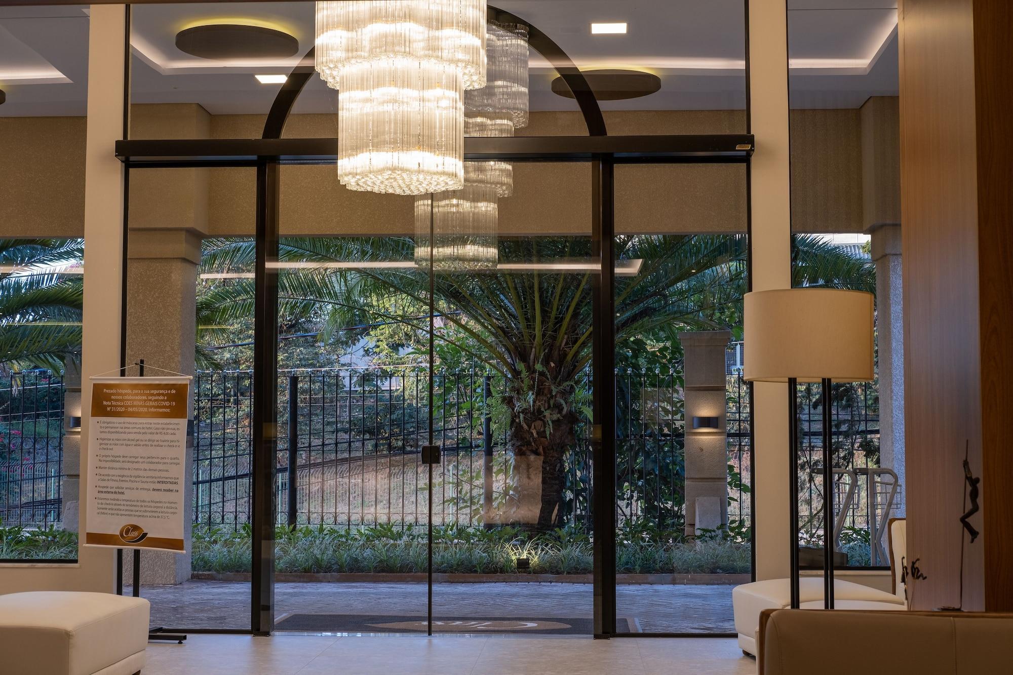 Class Hotel פיראסיסבה מראה חיצוני תמונה
